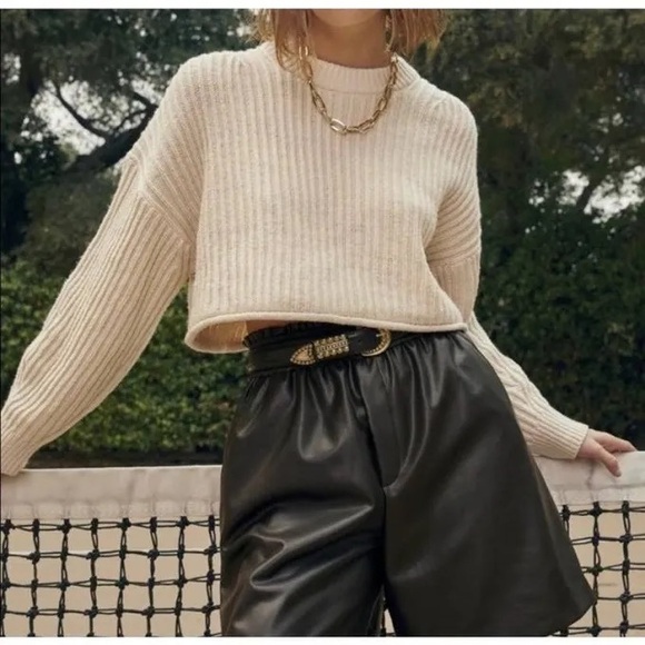 Joie Pants - NWOT Faux Leather Joie Shorts
